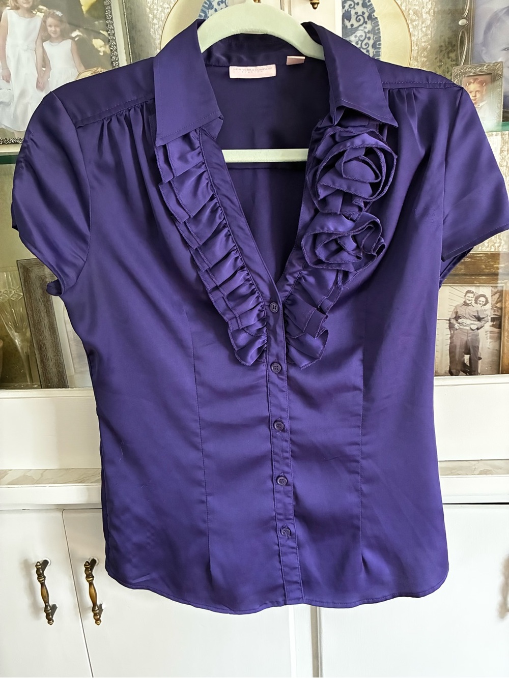New York & Company Purple Ruffle-Front Short Sleeve Blouse Small